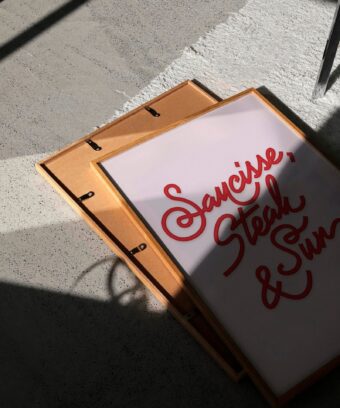 affiche studio topo Saucisse speck and sun