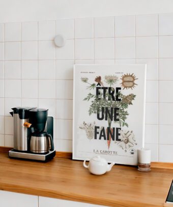 Etre une fane affiche studio topo Etre une fane affiche studio topo