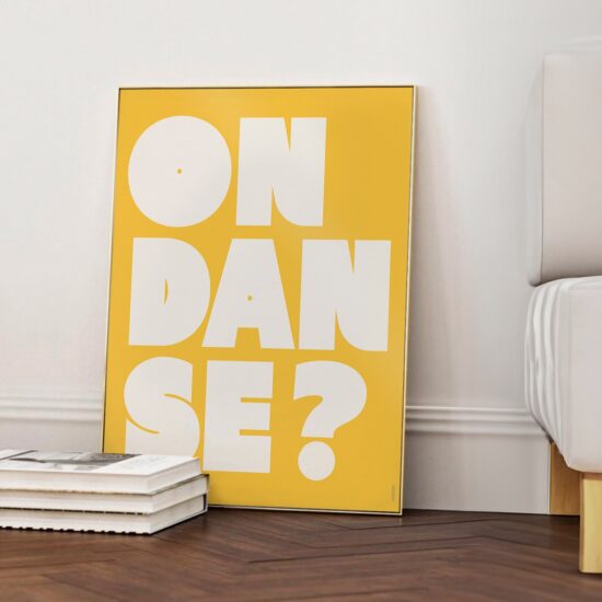 affiches jaunes minimalistes