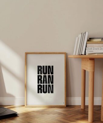 affiche RUN RAN RUN minimaliste