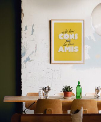 Les bons cons font les bon amis affiche Les bons cons font les bon amis affiche