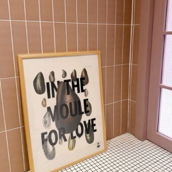 In the moule for love affiche vintage In the moule for love affiche vintage
