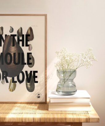 In the moule for love affiche vintage In the moule for love affiche vintage